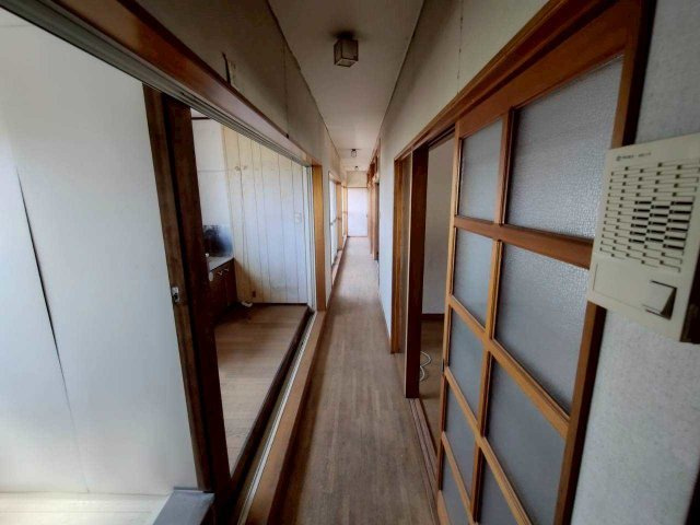 雲谷町　貸店舗事務所の内装