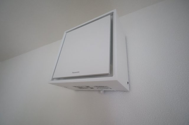 《仲介手数料無料》中央区新中里５丁目17-4(2号棟)新築一戸建てリナージュの設備|熱交換換気扇
撮影日 2025年9月5日 16:40 曇り