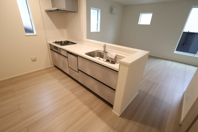 《仲介手数料無料》中央区新中里５丁目17-4(2号棟)新築一戸建てリナージュ