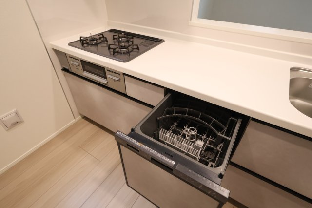 《仲介手数料無料》中央区新中里５丁目17-4(2号棟)新築一戸建てリナージュのキッチン|撮影日 2025年9月5日 16:40 曇り