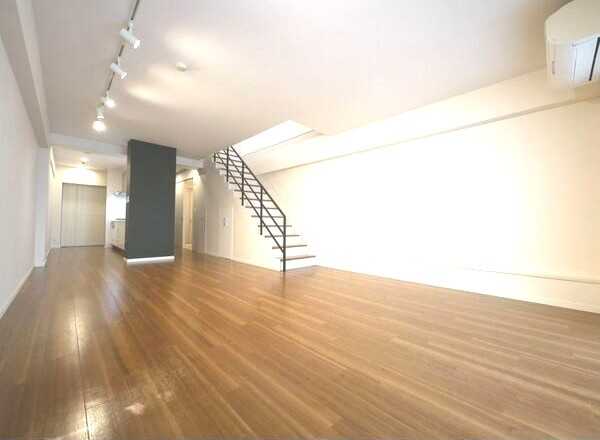 トランセット覚王山の居間・リビング|イメージ