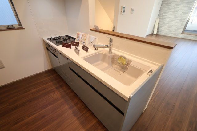 《仲介手数料無料》浦和区瀬ヶ崎４丁目22-10(全1戸)新築一戸建てのキッチン|撮影日 2025年10月30日 15:40 晴れ