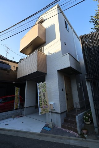 《仲介手数料無料》浦和区瀬ヶ崎４丁目22-10(全1戸)新築一戸建ての外観|撮影日 2025年10月30日 15:40 晴れ