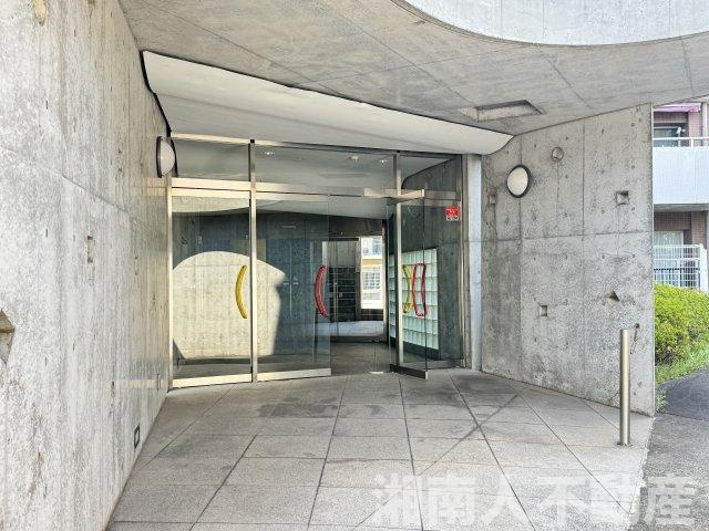 サングレイス大船のエントランス|清潔なエントランスです