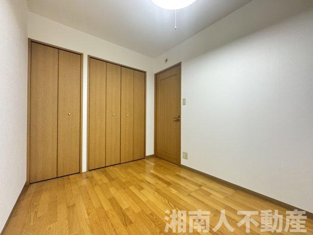 サングレイス大船の洋室|落ち着いた色調の洋室です