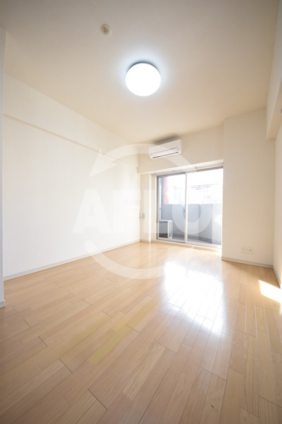 アーデン堺筋本町の居間・リビング|アーデン堺筋本町　洋室