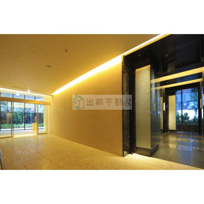 【ロビー】 | コンフォリア新宿イーストサイドタワー