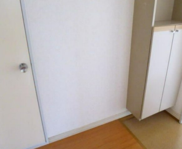 メゾンＫＳの玄関