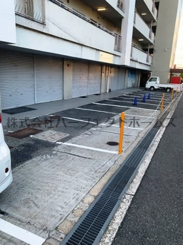 家具町ハイツの駐車場|駐車場です
