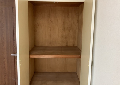 【収納】 |  パークサイド南大沢 | デザイン性を重視しすぎて収納が少なかった！なんてことにならないため、事前に現地で収納の数を確認しておくことをお勧めします。クローゼット以外にも床下収納や屋根裏収納、パントリーなどもチェックしましょう。