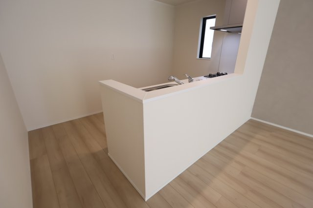 《仲介手数料無料》南区大字大谷口2707-1新築一戸建てハートフルタウンのキッチン|撮影日 2025年11月24日 11:50 晴れ