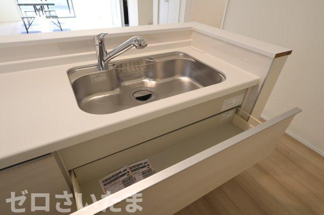 《仲介手数料無料》南区大字大谷口2707-1新築一戸建てハートフルタウンのキッチン|撮影日 2025年11月24日 11:50 晴れ