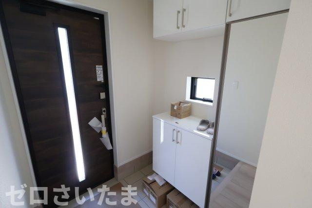 《仲介手数料無料》南区大字大谷口2707-1新築一戸建てハートフルタウンの玄関|撮影日 2025年11月24日 11:50 晴れ