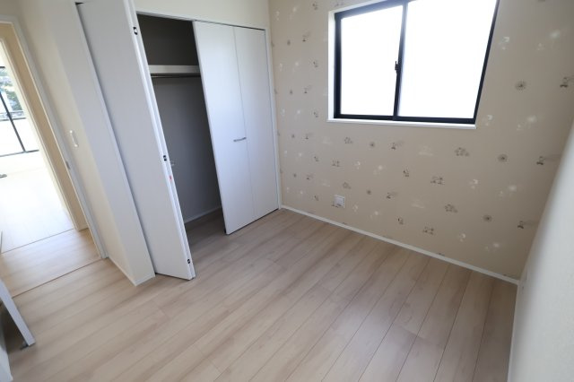 《仲介手数料無料》南区大字大谷口2707-1新築一戸建てハートフルタウンの洋室|撮影日 2025年11月24日 11:50 晴れ