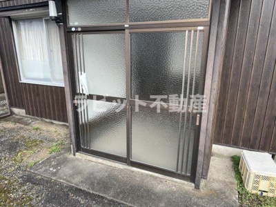 【玄関】 | 一万城貸家