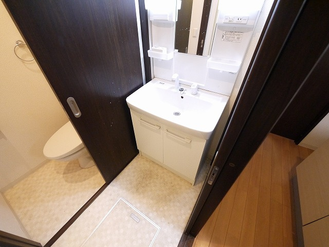 LA RIVIERE OKAMOTOの洗面所|洗面所です