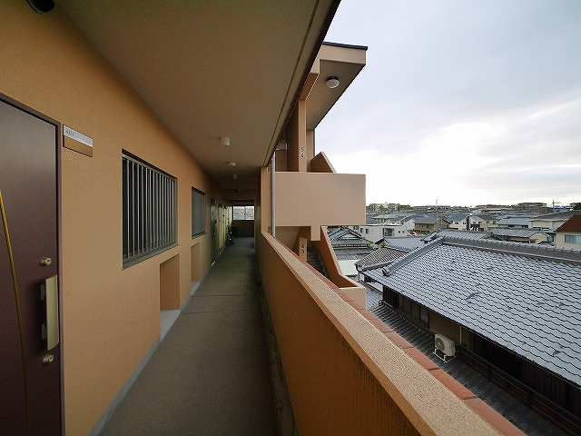 LA RIVIERE OKAMOTOのその他共用部分|綺麗です