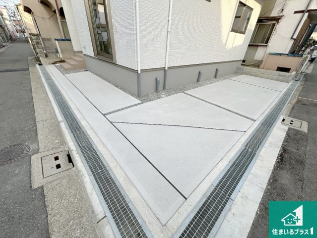 1(土)2(日)現地説明会！◆堺市西区浜寺石津町西　限定1邸の駐車場|駐車スペース！散水栓があるので、こまめに愛車を洗えます！