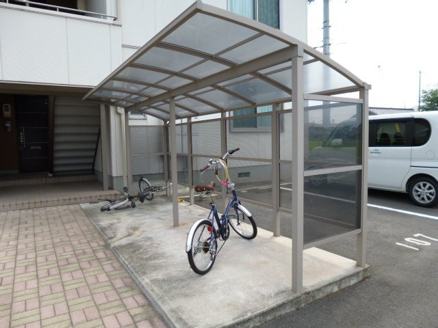 グラン・バトゥＢのその他共用部分|駐輪場