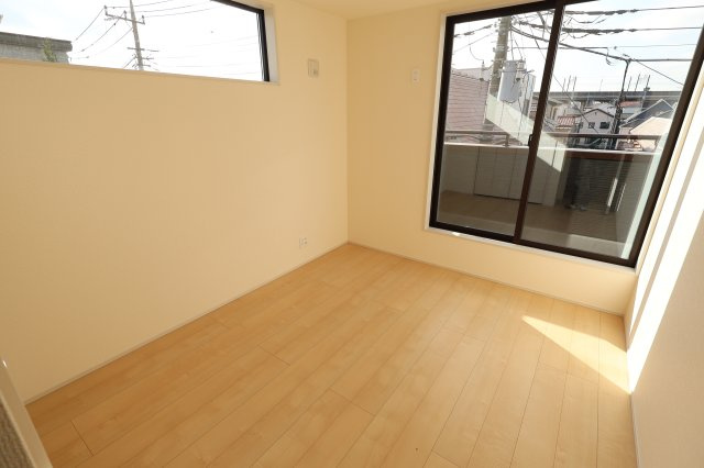 《仲介手数料無料》南区鹿手袋１丁目15-8(全1戸)新築一戸建てリーブルガーデンの洋室