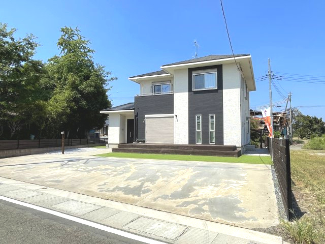 藤岡市神田　中古2680の前面道路含む現地写真