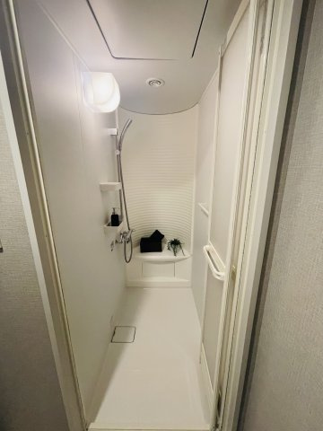 【シャワールーム】 | ドゥ・トゥール EAST【SOHO棟】