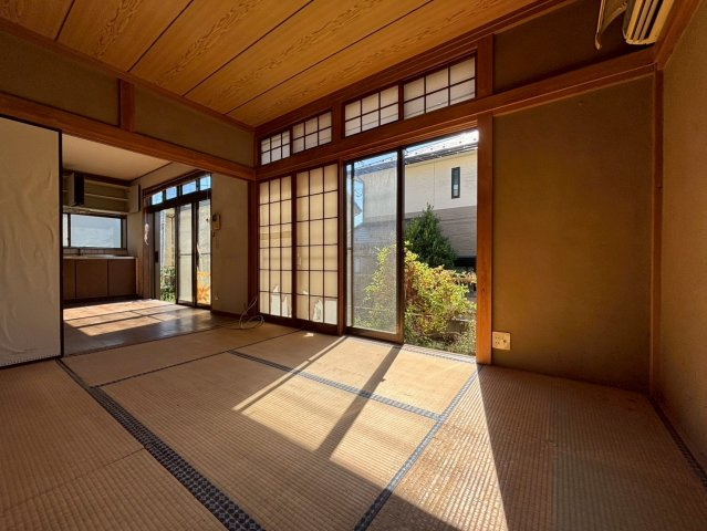 あきる野市引田　中古戸建　駅近！の居間・リビング