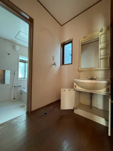 あきる野市引田　中古戸建　駅近！の独立洗面台