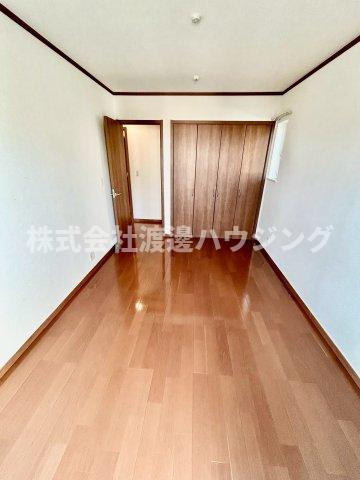 奥天神町１丁目一戸建の洋室