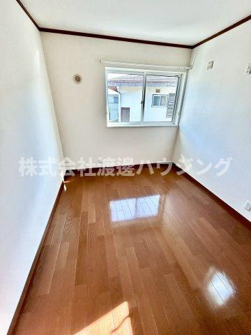奥天神町１丁目一戸建の洋室
