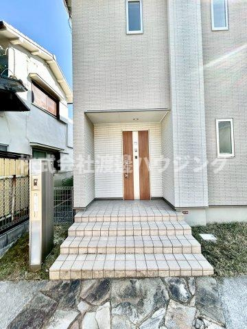 奥天神町１丁目一戸建のエントランス