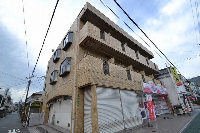 メゾンド・ウエストの外観