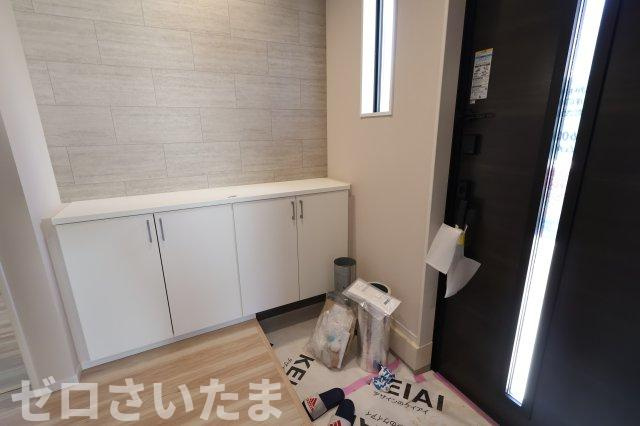 《仲介手数料無料》西区大字指扇2856-94新築一戸建てLIGAREの玄関|撮影日 2025年12月5日 11:00 晴れ
