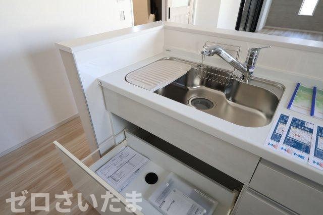 《仲介手数料無料》西区大字指扇2856-94新築一戸建てLIGAREのキッチン|撮影日 2025年12月5日 11:00 晴れ
