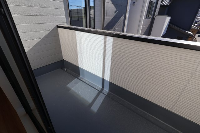 《仲介手数料無料》西区大字指扇2856-94新築一戸建てLIGAREのバルコニー|撮影日 2025年12月5日 11:00 晴れ