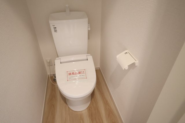 《仲介手数料無料》西区大字指扇2856-94新築一戸建てLIGAREのトイレ|撮影日 2025年12月5日 11:00 晴れ