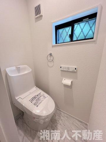 鎌倉市岩瀬１５４９新築戸建てのトイレ|コンパクトで使いやすいトイレです