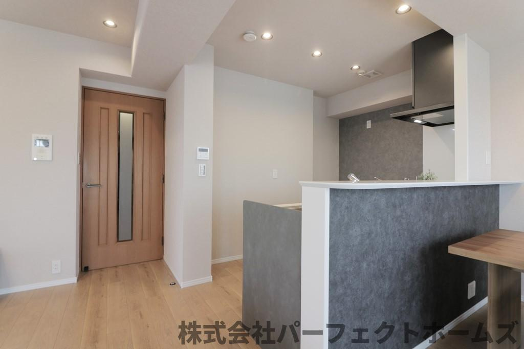 【居間・リビング】の画像