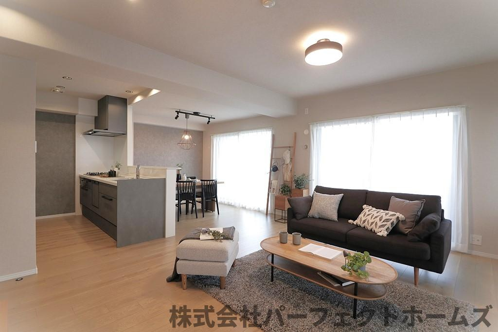 ステイツ枚方長尾ヒルズの居間・リビング|使いやすいリビングです