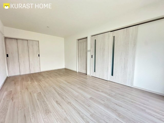 九条住宅C棟　1階の洋室