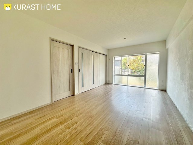 九条住宅C棟　1階の洋室