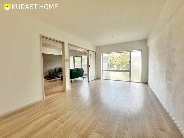 九条住宅C棟　1階の洋室