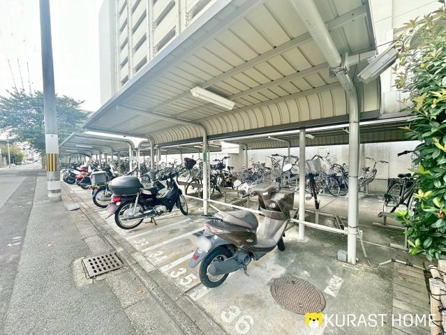 九条住宅C棟　1階の駐輪場