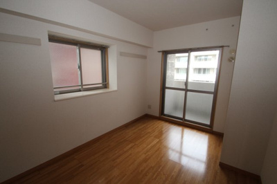 【寝室】 | 鷺沼ローズプラザ | ※同建物ほかのお部屋の写真です。