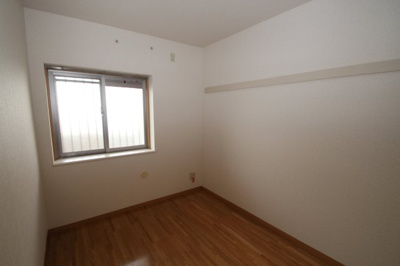 【寝室】 | 鷺沼ローズプラザ | ※同建物ほかのお部屋の写真です。