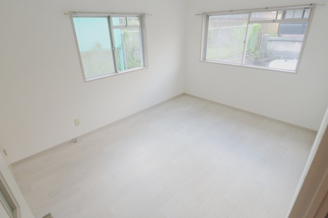 コーポ川本の寝室