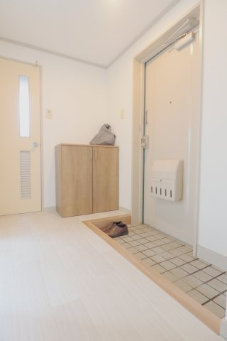 コーポ川本の玄関