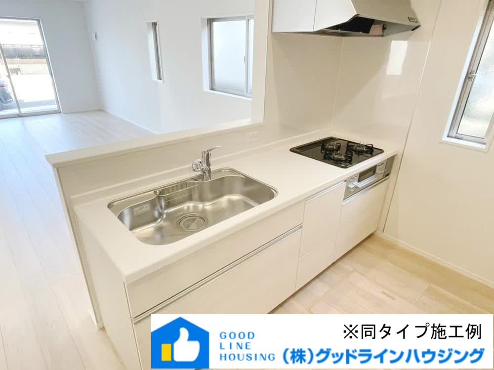 小野市垂井町第５－１号棟のキッチン