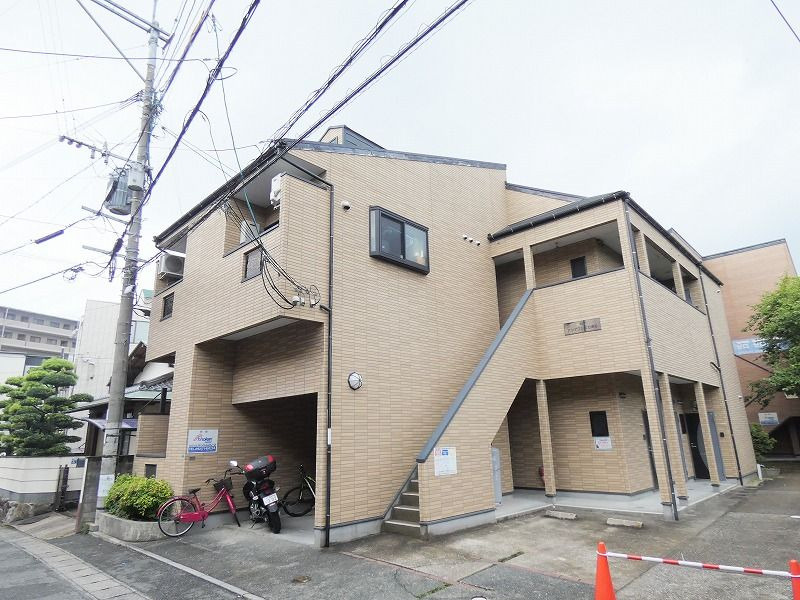 アクアフレスカ博多の外観