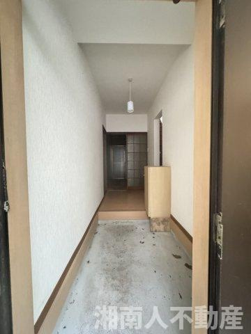 鎌倉市大町６丁目戸建ての玄関|落ち着いた玄関です